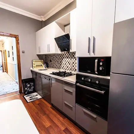 Best Location And Big Flat Апартаменты *