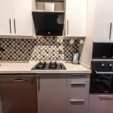 Best Location And Big Flat Апартаменты
