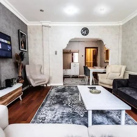 Best Location And Big Flat